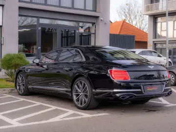 Bentley Flying Spur Azure Hybrid