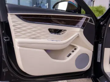 Bentley Flying Spur Azure Hybrid