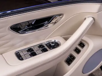 Bentley Flying Spur Azure Hybrid