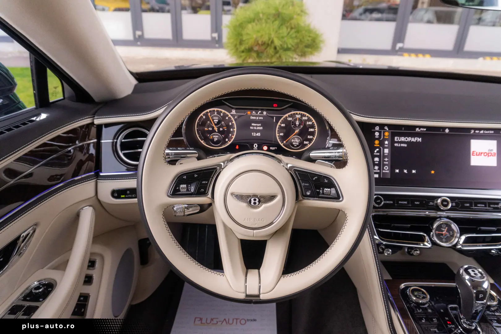 Bentley Flying Spur Azure Hybrid