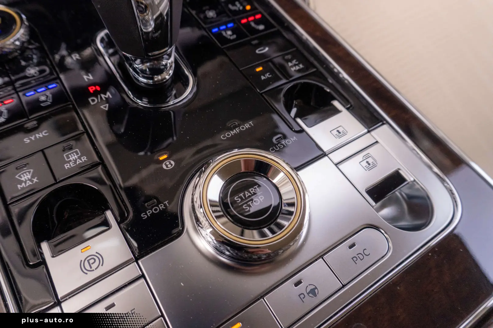 Bentley Flying Spur Azure Hybrid