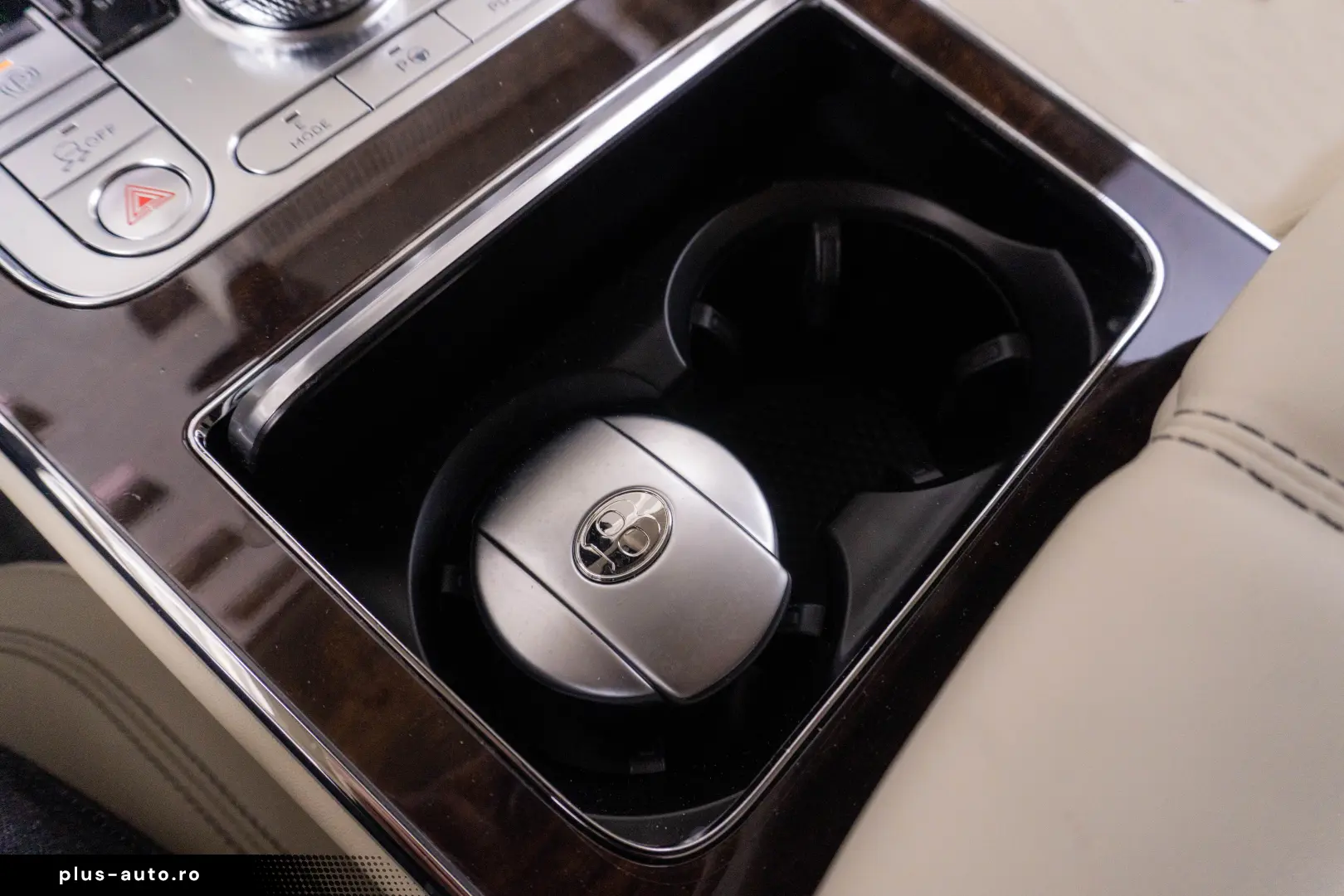 Bentley Flying Spur Azure Hybrid