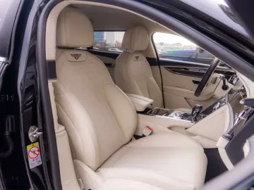 Bentley Flying Spur Azure Hybrid