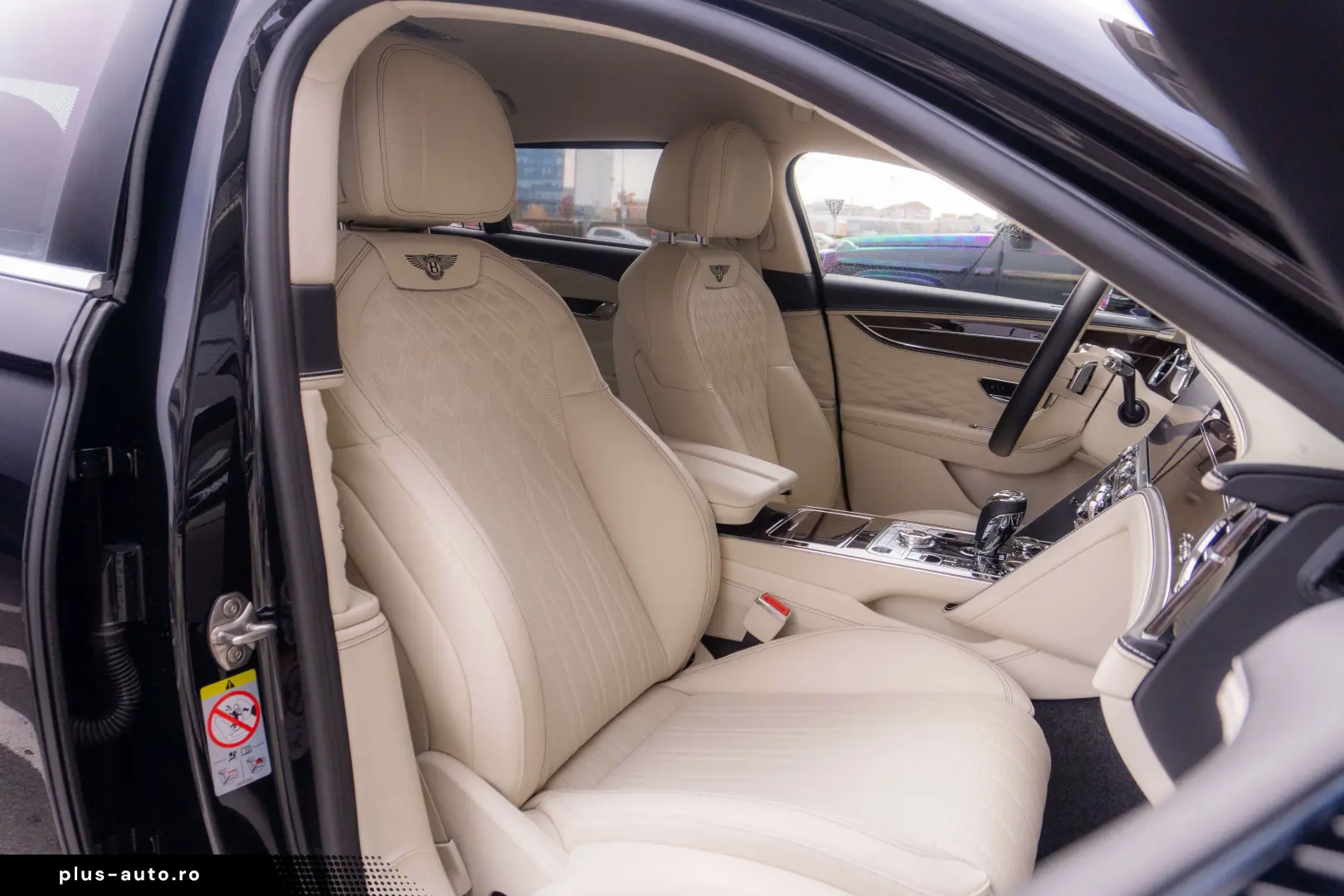 Bentley Flying Spur Azure Hybrid