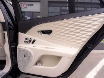 Bentley Flying Spur Azure Hybrid