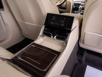 Bentley Flying Spur Azure Hybrid