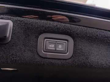 Bentley Flying Spur Azure Hybrid