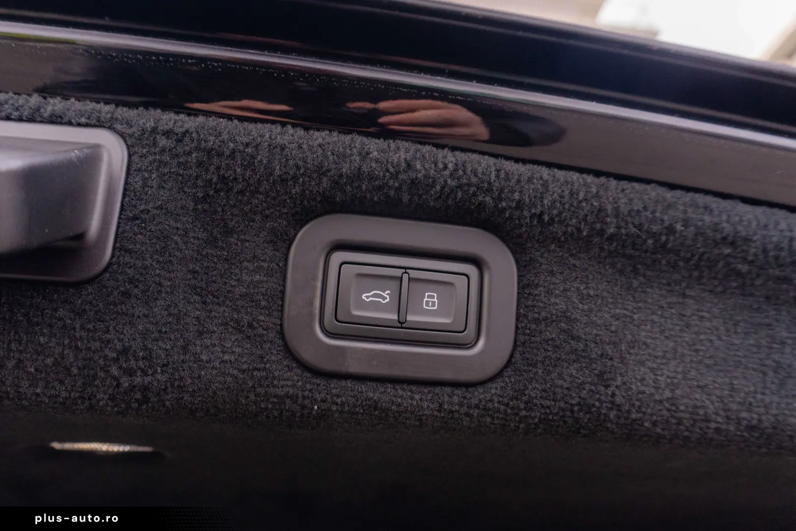 Bentley Flying Spur Azure Hybrid