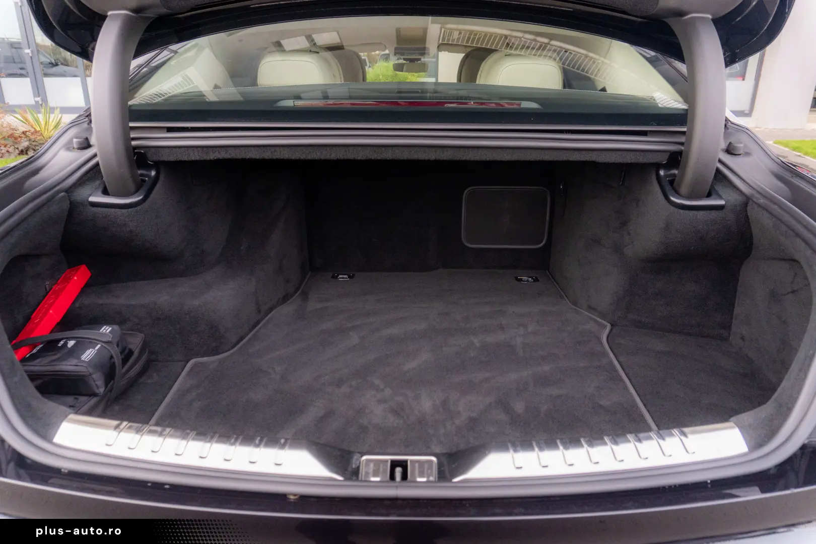 Bentley Flying Spur Azure Hybrid