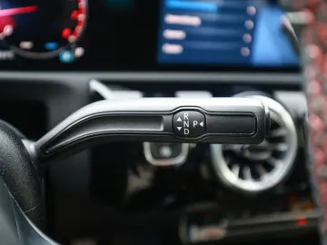 CLA 200 Coupé AMG Sport Premium LED Navi Kamera