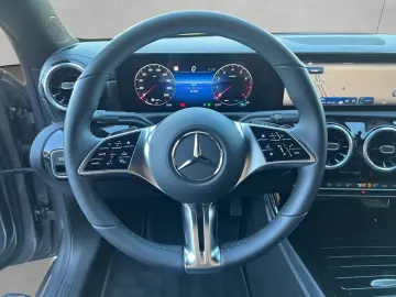 CLA 180 Coupé Progressive Advanced Volldigital W