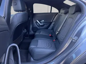 CLA 180 Coupé Progressive Advanced Volldigital W