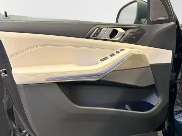 X5 xDrive30d M Sport Panorama AHK Komfortsitz