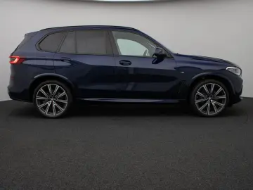 X5 xD40i M Sport Panorama 360 Laser HUD DAB B&W