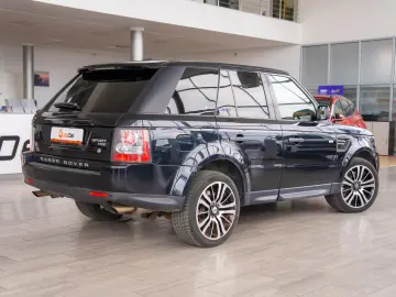 Land Rover Range Rover Sport 3.0TDV6 4x4