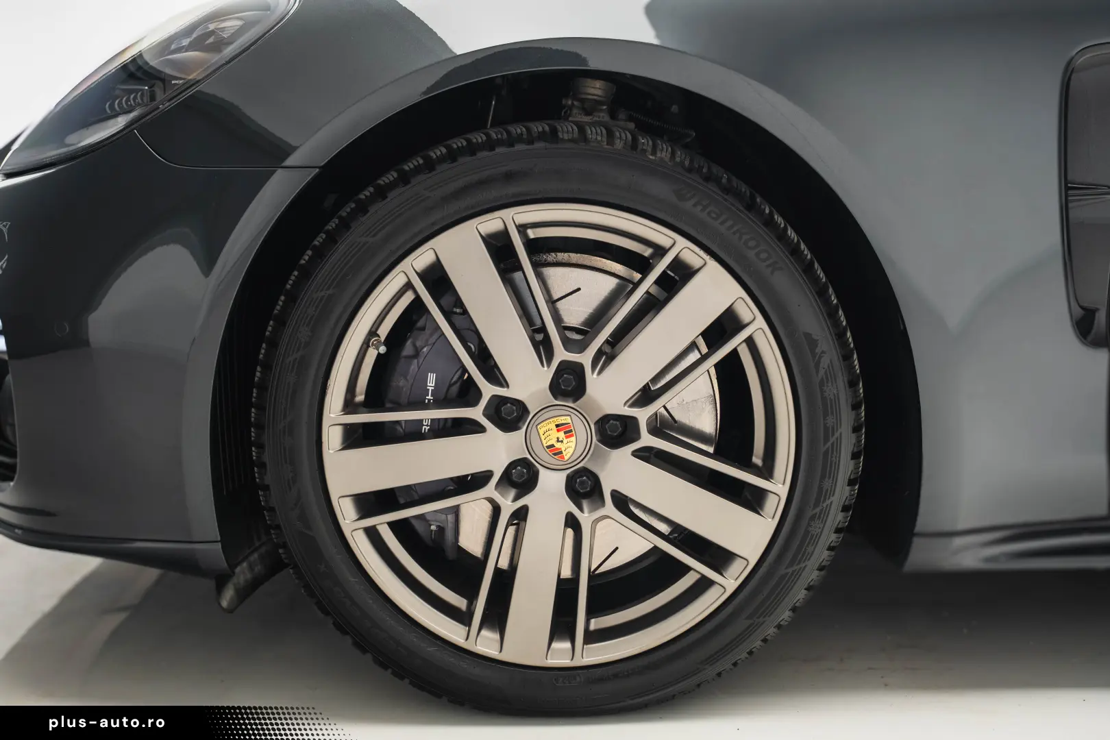 Porsche Panamera 4 E-Hybrid Platinum Edition