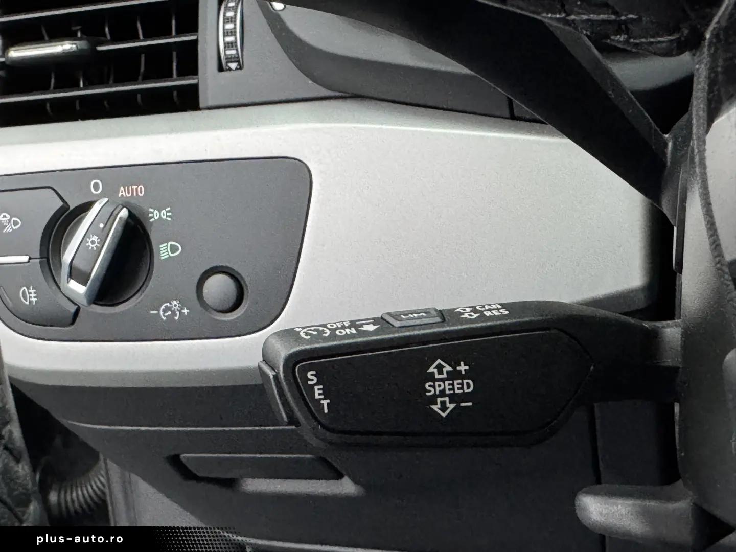 Audi A4 35 TFSI S tronic MHEV Advanced