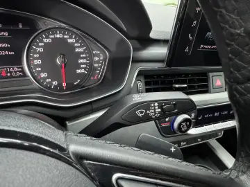 Audi A4 35 TFSI S tronic MHEV Advanced
