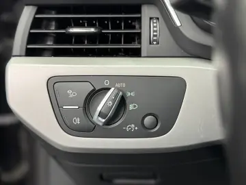 Audi A4 35 TFSI S tronic MHEV Advanced