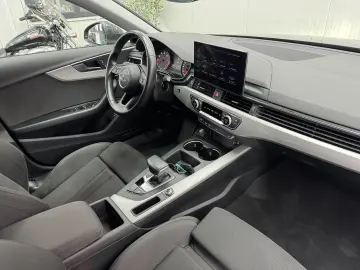 Audi A4 35 TFSI S tronic MHEV Advanced