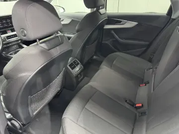 Audi A4 35 TFSI S tronic MHEV Advanced