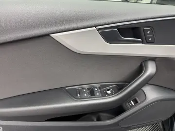 Audi A4 35 TFSI S tronic MHEV Advanced