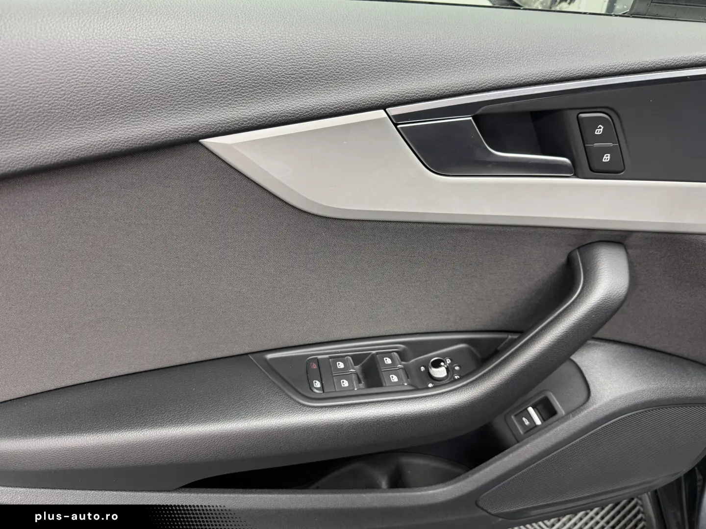 Audi A4 35 TFSI S tronic MHEV Advanced