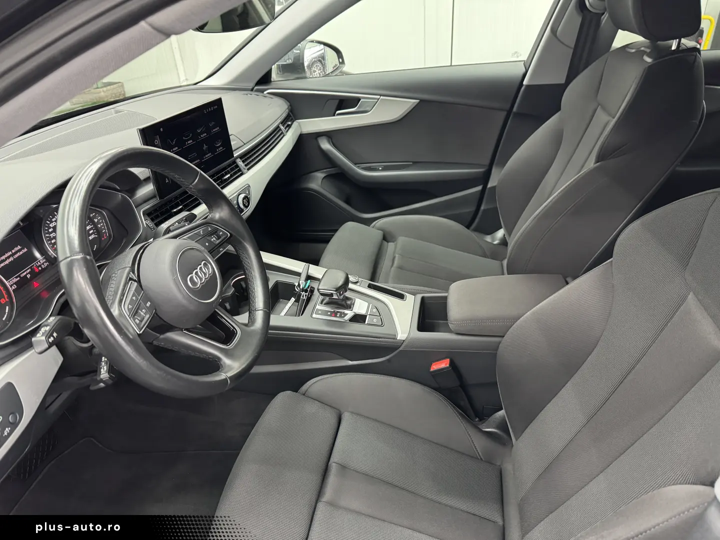 Audi A4 35 TFSI S tronic MHEV Advanced