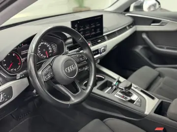 Audi A4 35 TFSI S tronic MHEV Advanced