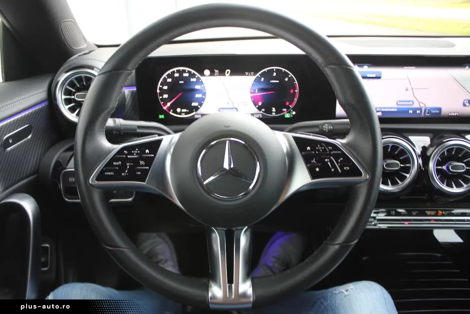 Mercedes-Benz CLA 180