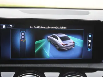 Mercedes-Benz CLA 180