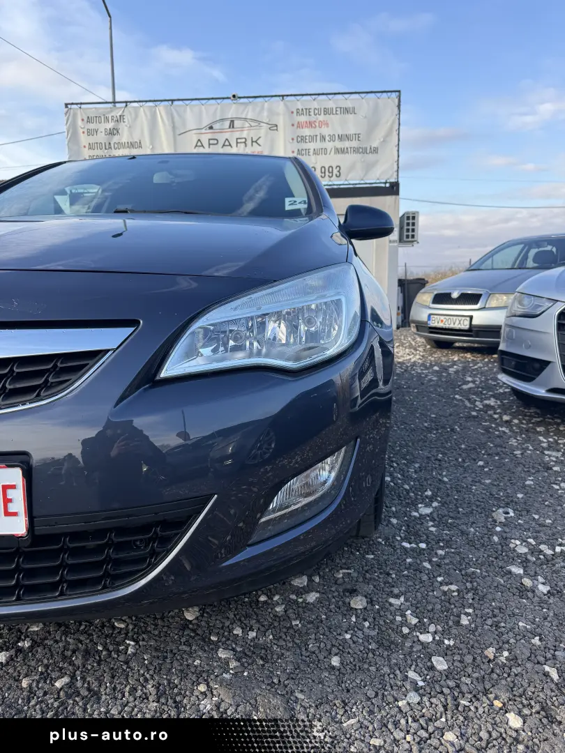 Opel Astra J Benzina 2010