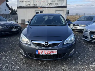 Opel Astra J Benzina 2010