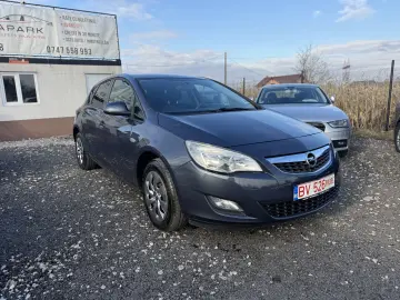 Opel Astra J Benzina 2010