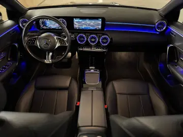 CLA 180 d WIDE AMBI KEYLESS KAM ADVANCED  LED