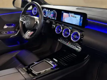 CLA 180 d WIDE AMBI KEYLESS KAM ADVANCED  LED