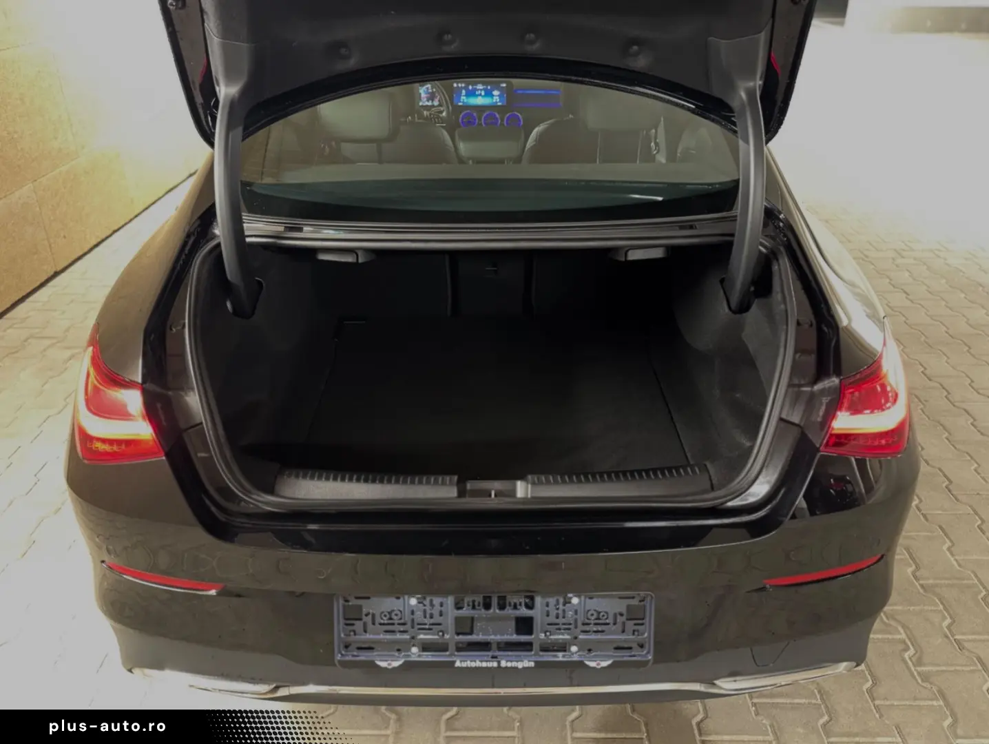 CLA 180 d WIDE AMBI KEYLESS KAM ADVANCED  LED