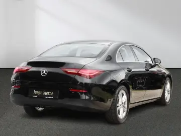 CLA 180 Rückfahrkamera Sitzheizung MBUX-Navi LED
