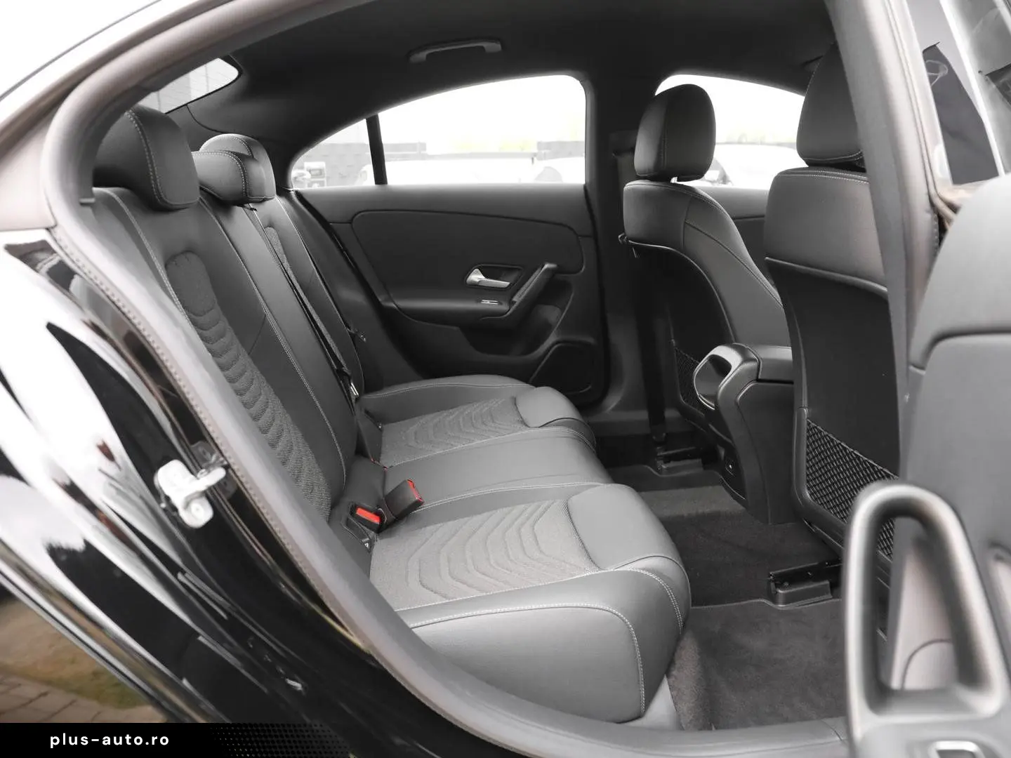 CLA 180 Rückfahrkamera Sitzheizung MBUX-Navi LED