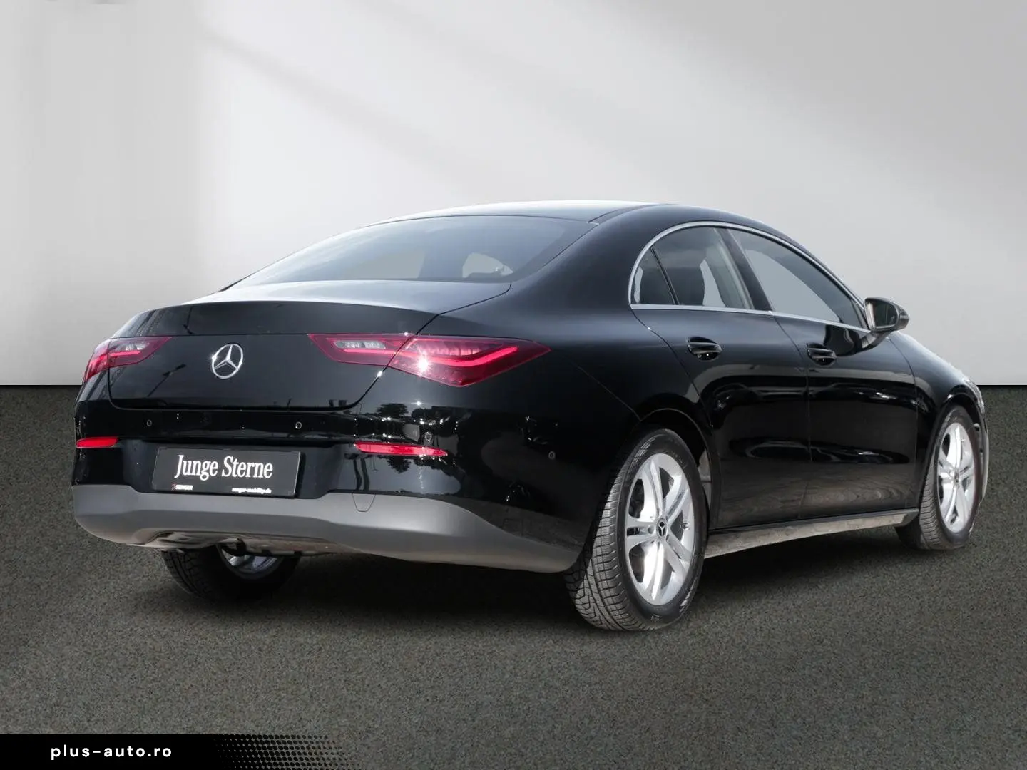 CLA 180 Rückfahrkamera Sitzheizung MBUX-Navi LED