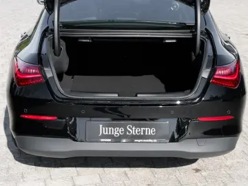 CLA 180 Rückfahrkamera Sitzheizung MBUX-Navi LED