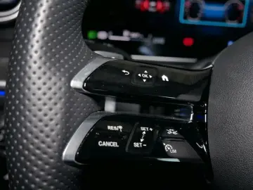 CLE 180 Coupé   AMG NIGHT PREMIUM MEMO 360 PANO