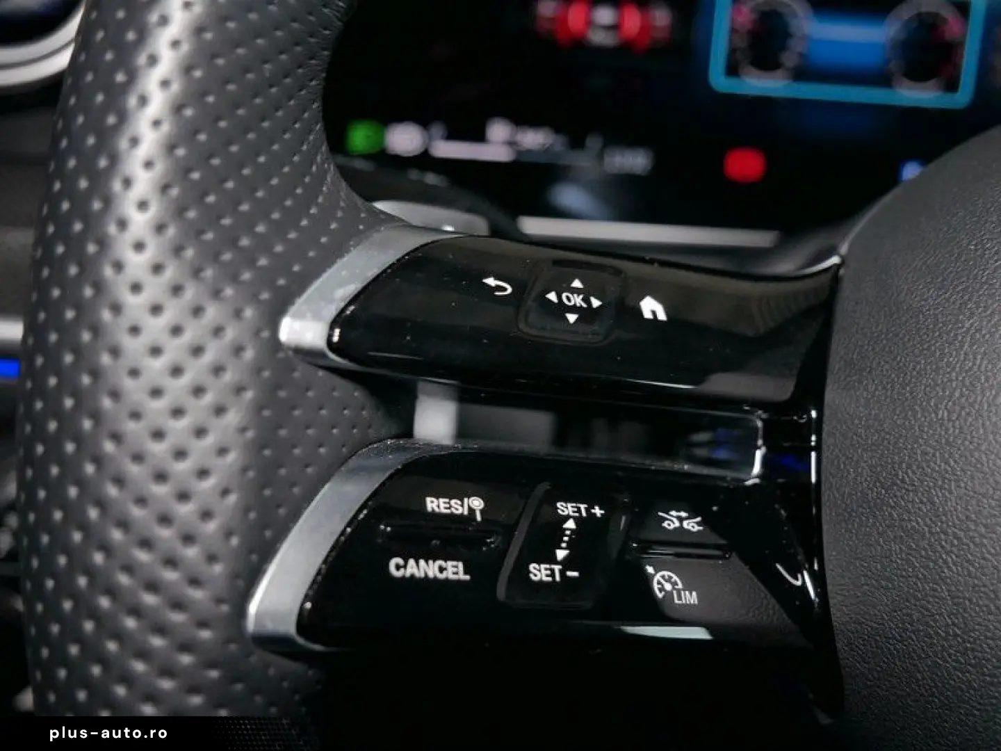 CLE 180 Coupé   AMG NIGHT PREMIUM MEMO 360 PANO