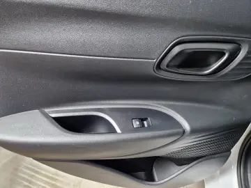 HYUNDAI I20 COMFORT 1.2i 84CP 2020