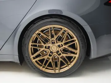 Tesla Model S Plaid ; Garantie pana in dec 2030