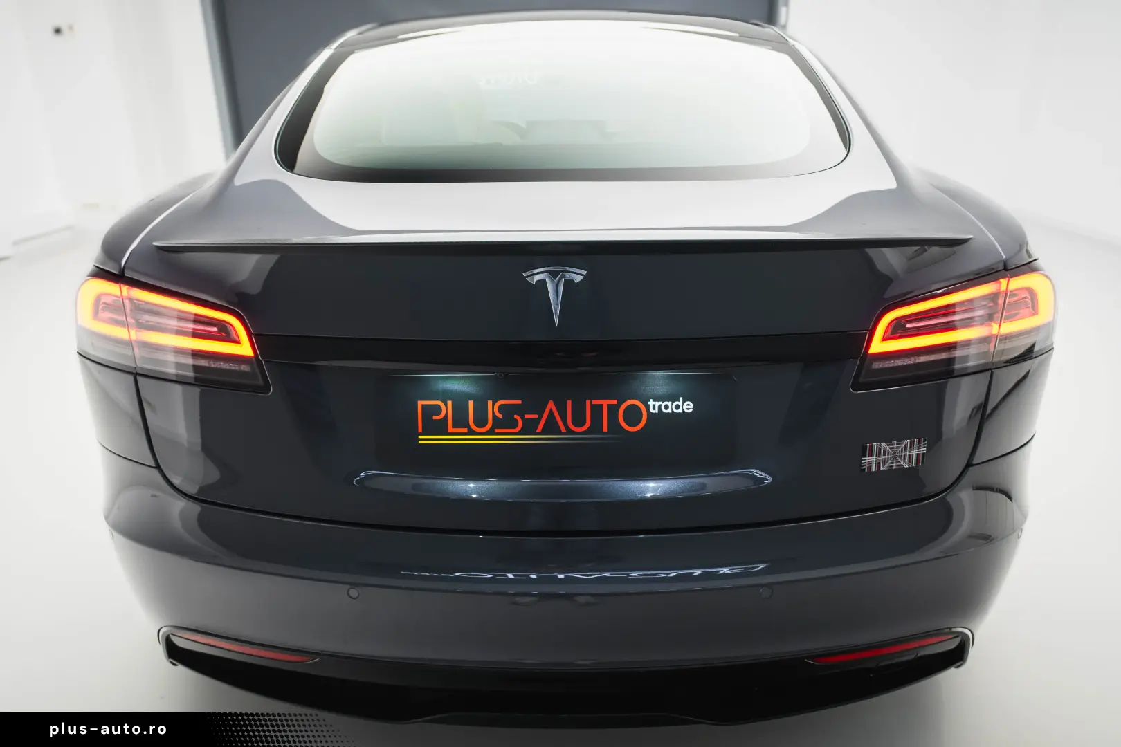 Tesla Model S Plaid ; Garantie pana in dec 2030