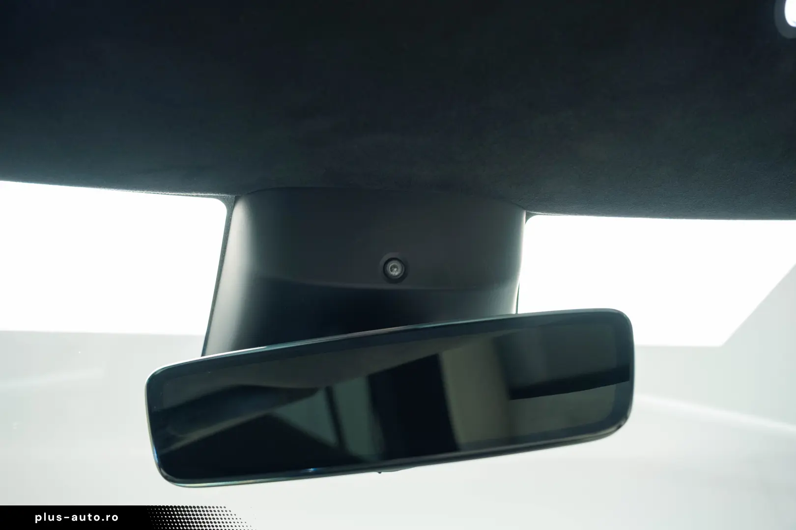 Tesla Model S Plaid ; Garantie pana in dec 2030