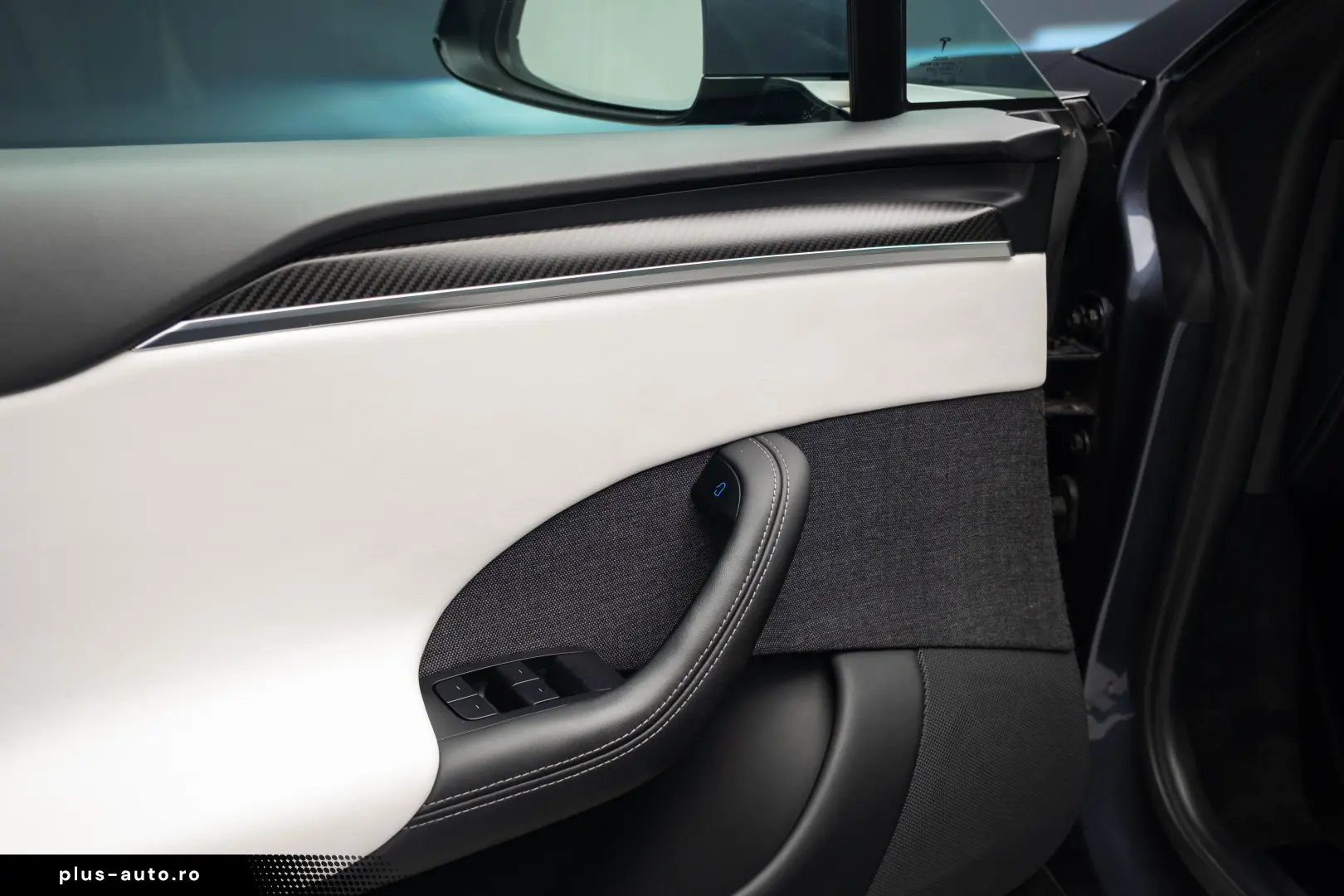 Tesla Model S Plaid ; Garantie pana in dec 2030