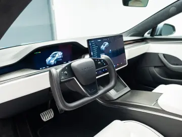 Tesla Model S Plaid ; Garantie pana in dec 2030