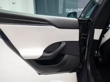 Tesla Model S Plaid ; Garantie pana in dec 2030